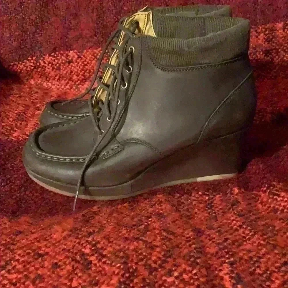 Clark Women’s ankle wedge boots.